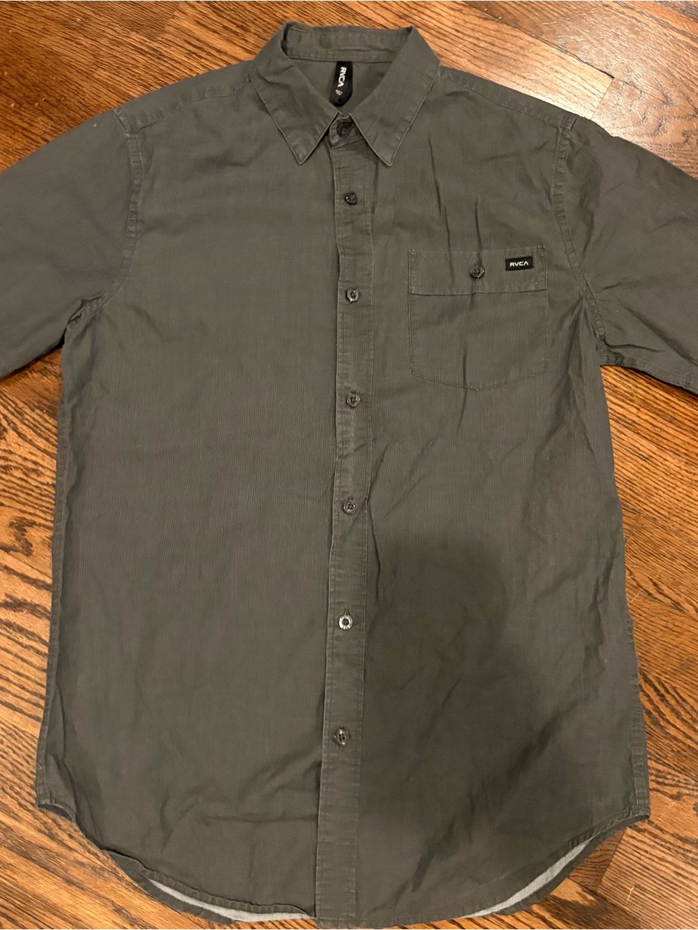 RVCA Men's Gray Short-Sleeve Button-Down Shirt